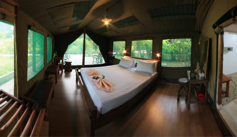 ElephantHills-Maincamp (3)